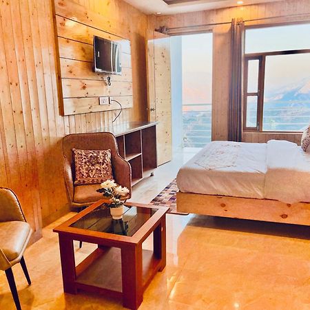 Hotel Classic Crown - #Scenic Mountain View #Open Terrace #Parking #Premium Rooms With Balcony #Guest Preferred #Best Selling Hotel In Mussoorie Εξωτερικό φωτογραφία